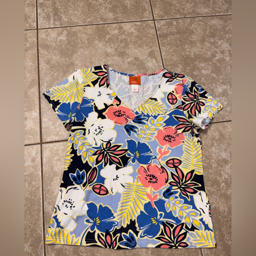 hearts of palm Blue Coral Yellow Floral V-Neck Short Sleeve Tee